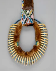Berenklauw ketting, Mesquakie, c.1835